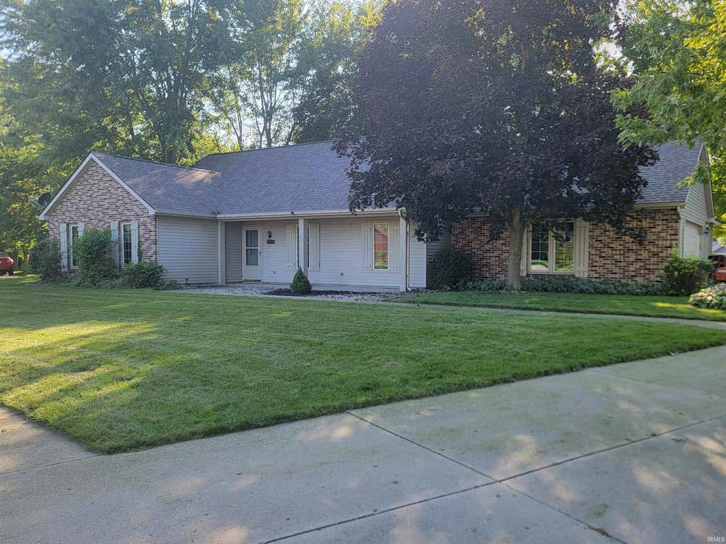 Photo of 1409 Willow Drive, Auburn, IN 46706 (MLS # 202634523)