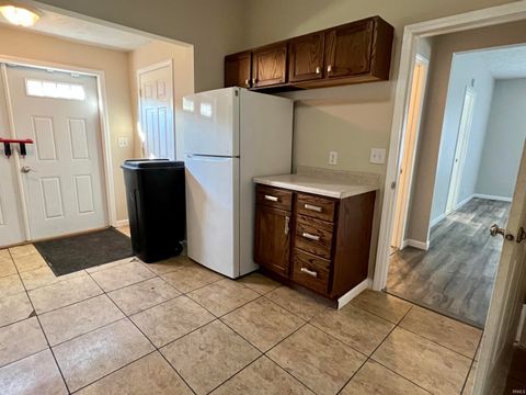 Tiny photo for 1500 S Buckeye St, Kokomo, IN 46902 (MLS # 202537994)