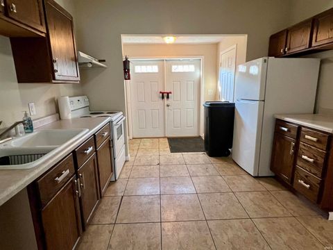 Tiny photo for 1500 S Buckeye St, Kokomo, IN 46902 (MLS # 202537994)
