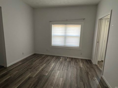 Tiny photo for 1500 S Buckeye St, Kokomo, IN 46902 (MLS # 202537994)