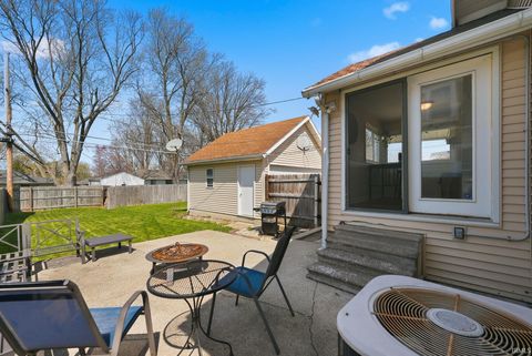 Tiny photo for 1235 Charlotte Avenue, Fort Wayne, IN 46805 (MLS # 202612154)