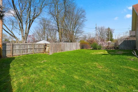 Tiny photo for 1235 Charlotte Avenue, Fort Wayne, IN 46805 (MLS # 202612154)