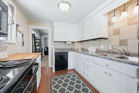 Tiny photo for 1235 Charlotte Avenue, Fort Wayne, IN 46805 (MLS # 202612154)