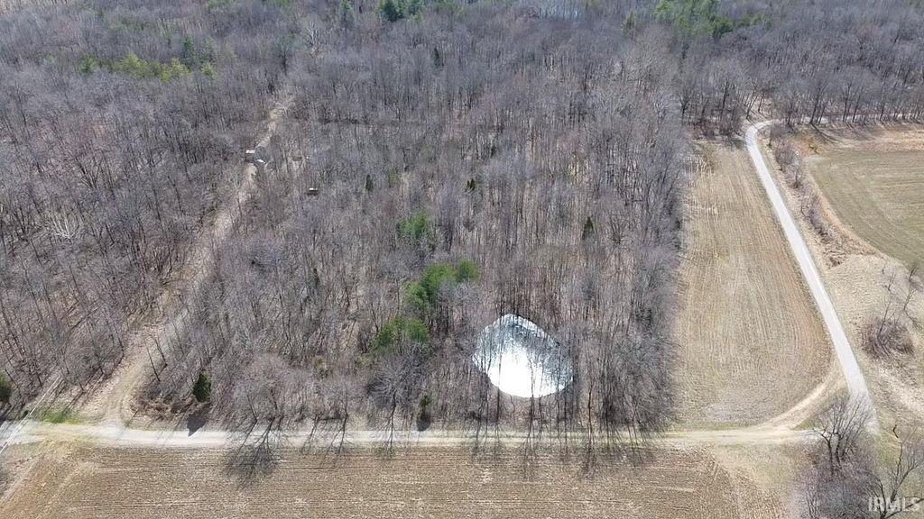 Photo of 5911 Goerlitz Road, Boonville, IN 47601 (MLS # 202613850)