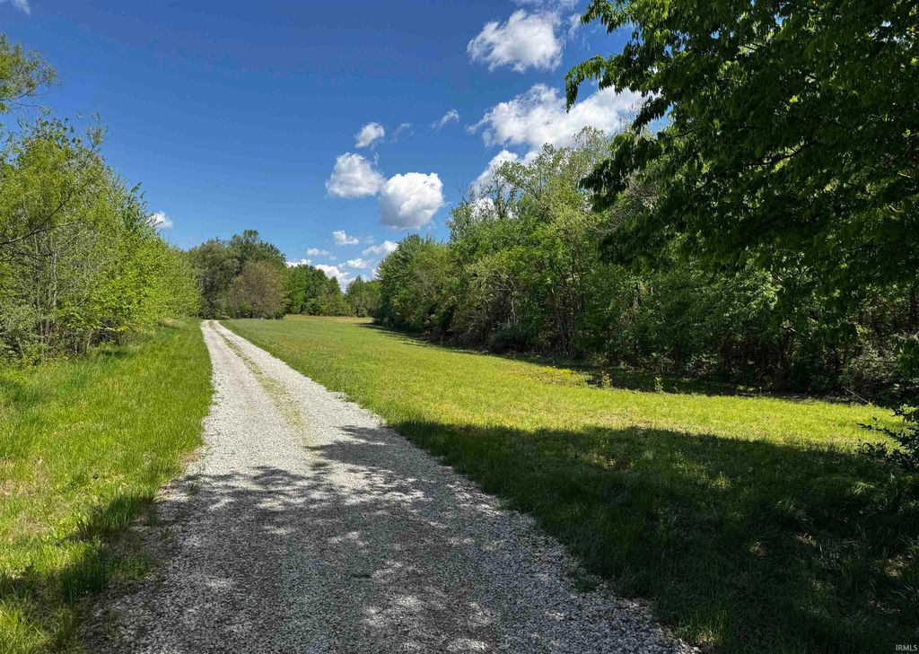 Photo of 5911 Goerlitz Road, Boonville, IN 47601 (MLS # 202613850)