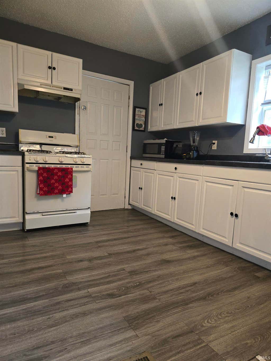 Photo of 414 N Arthur Street, South Bend, IN 46617 (MLS # 202625977)