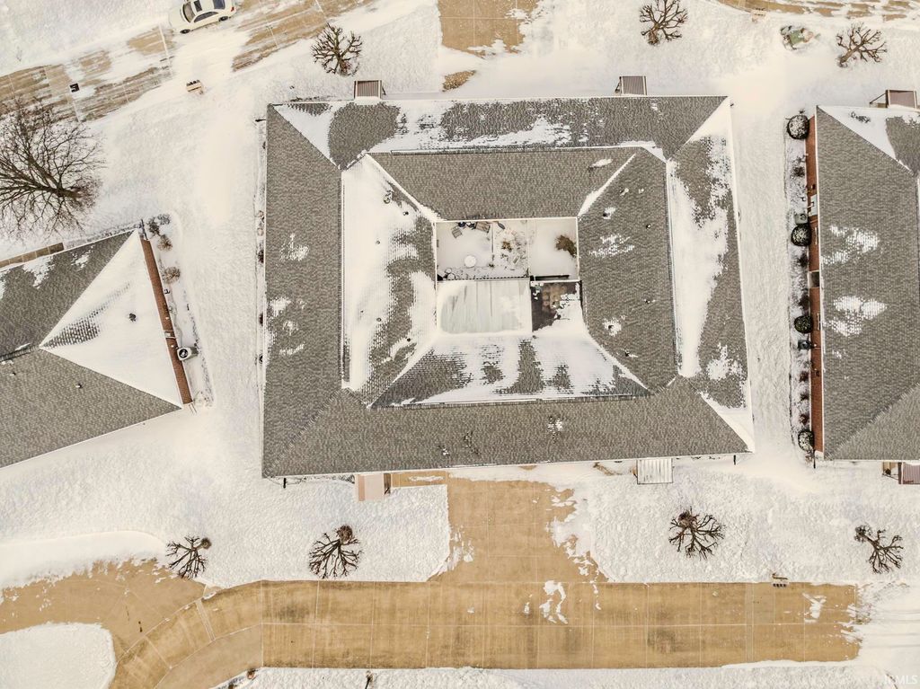 Photo of 4838 E Jackson Street, Muncie, IN 47303 (MLS # 202602059)