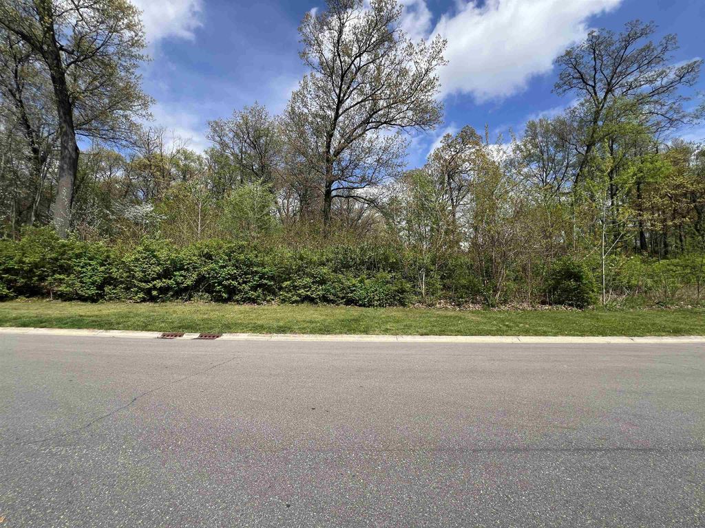 Photo of 53362 Spring Blossom Court #P, South Bend, IN 46637 (MLS # 202600926)