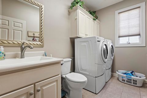 Tiny photo for 10622 Maple Springs Cove, Fort Wayne, IN 46845 (MLS # 202611860)