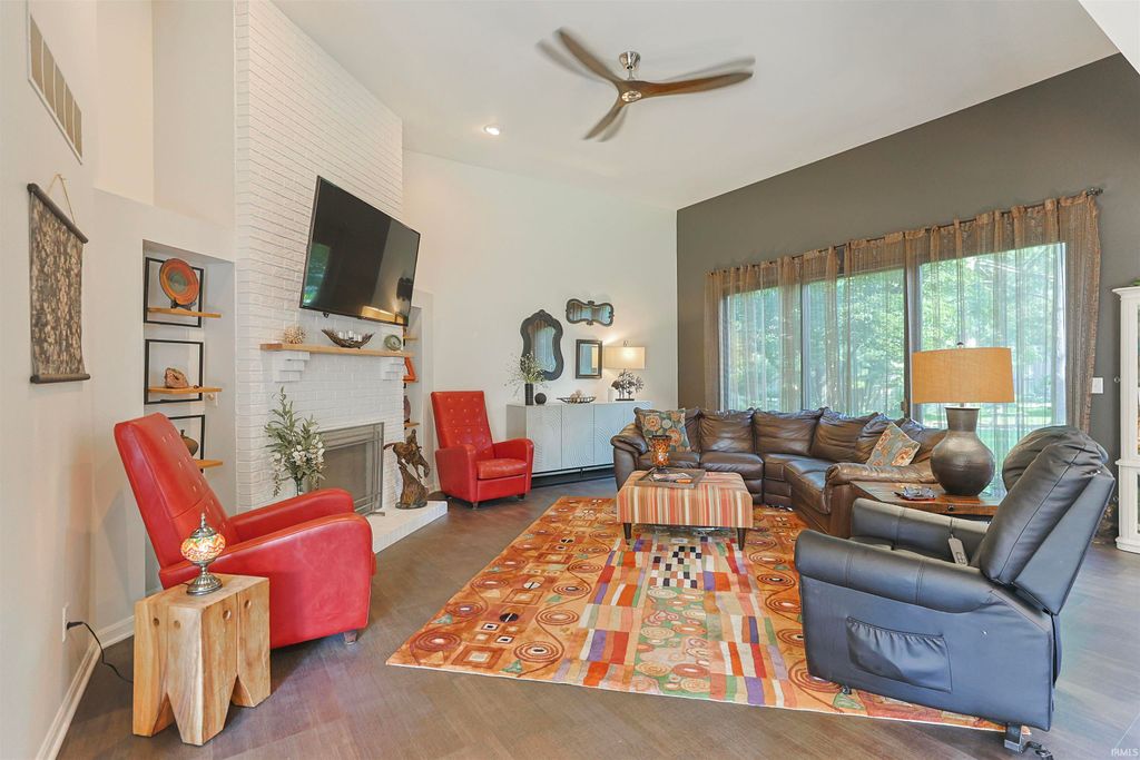 Photo of 17938 Sable Ridge Drive, South Bend, IN 46635 (MLS # 202629573)