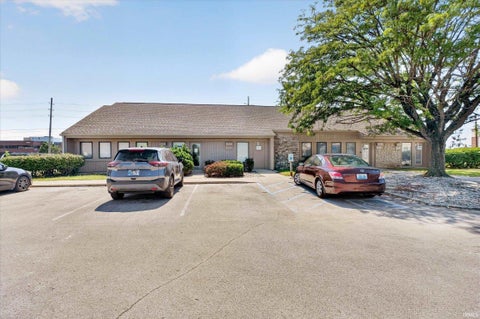 Tiny photo for 8202 Clearvista Parkway #5B, Indianapolis, IN 46256 (MLS # 202637937)