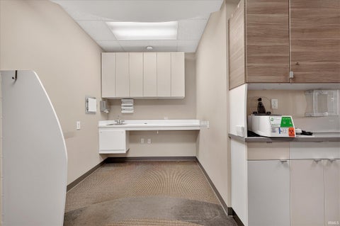 Tiny photo for 8202 Clearvista Parkway #5B, Indianapolis, IN 46256 (MLS # 202637937)