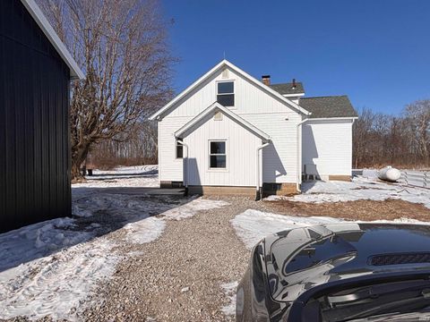 Tiny photo for 5782 E 750 N, Logansport, IN 46947 (MLS # 202604026)