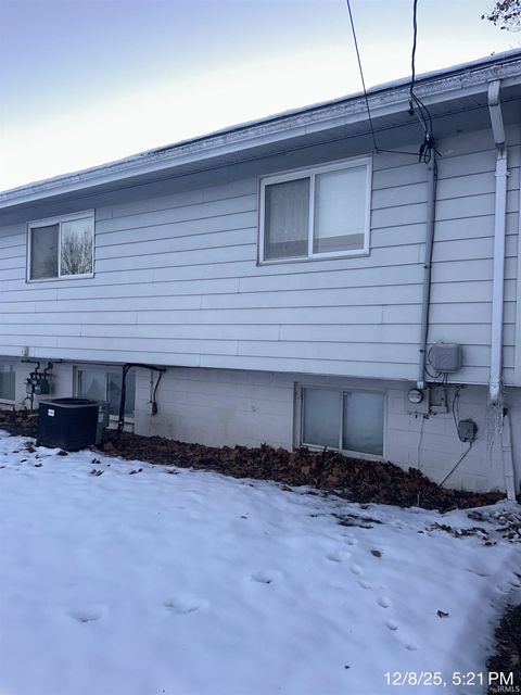 Tiny photo for 2026 Shaw Avenue, Peru, IN 46970 (MLS # 202549515)