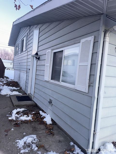 Tiny photo for 2026 Shaw Avenue, Peru, IN 46970 (MLS # 202549515)