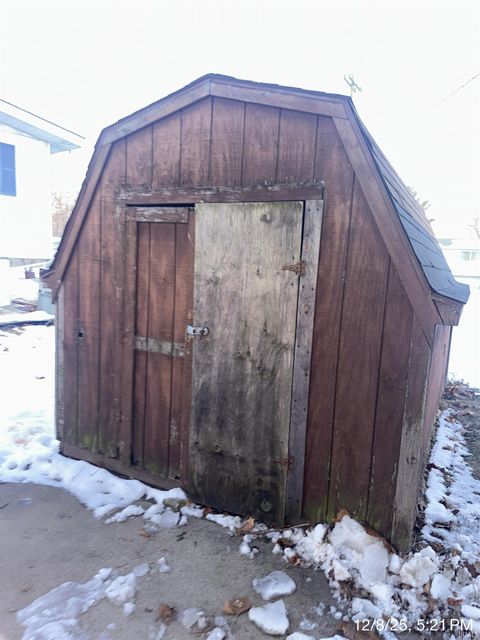 Tiny photo for 2026 Shaw Avenue, Peru, IN 46970 (MLS # 202549515)