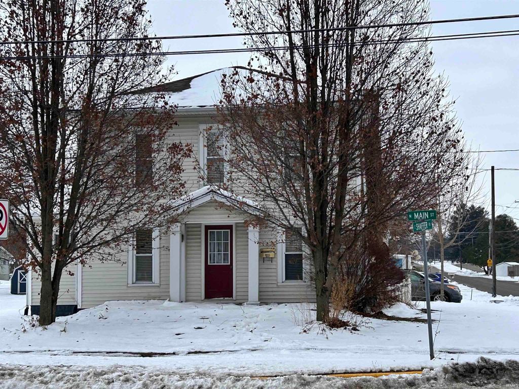 Photo of 1002 N Main Street, Bourbon, IN 46504 (MLS # 202548403)