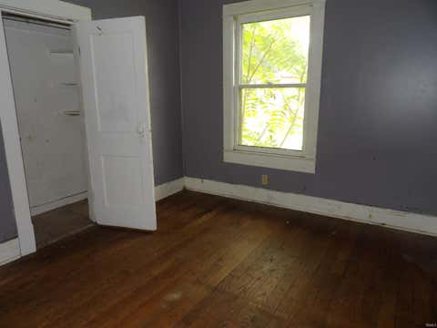Tiny photo for 1018 S Jay Street, Kokomo, IN 46902 (MLS # 202633530)