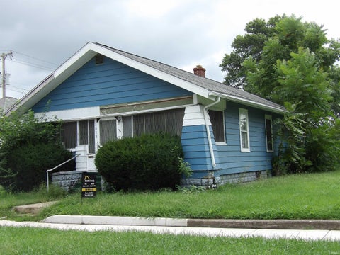 Tiny photo for 1018 S Jay Street, Kokomo, IN 46902 (MLS # 202633530)