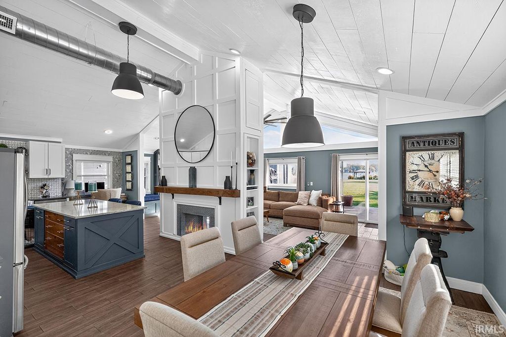 Photo of 50938 N Shore Drive, Elkhart, IN 46514 (MLS # 202543727)