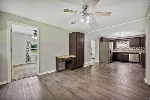 Tiny photo for 1701 Boulevard Place, Princeton, IN 47670 (MLS # 202616701)