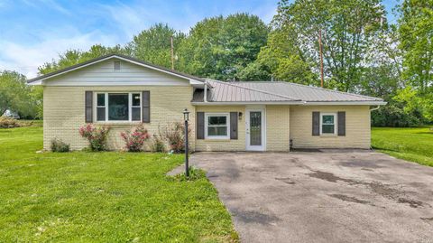 Photo of 1701 Boulevard Place, Princeton, IN 47670 (MLS # 202616701)