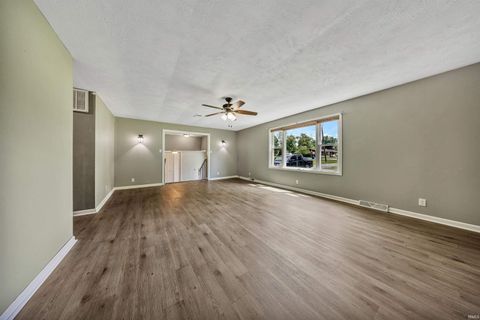 Tiny photo for 1701 Boulevard Place, Princeton, IN 47670 (MLS # 202616701)