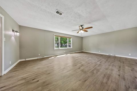 Tiny photo for 1701 Boulevard Place, Princeton, IN 47670 (MLS # 202616701)