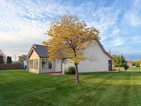 Tiny photo for 1308 Timber Trace, Auburn, IN 46706 (MLS # 202643686)