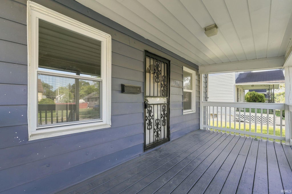 Photo of 3009 Holton Avenue, Fort Wayne, IN 46806 (MLS # 202626994)