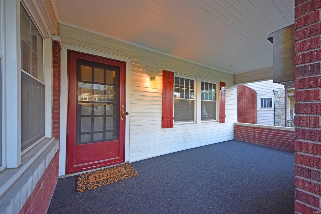 Photo of 4218 Tacoma Avenue, Fort Wayne, IN 46807 (MLS # 202635420)