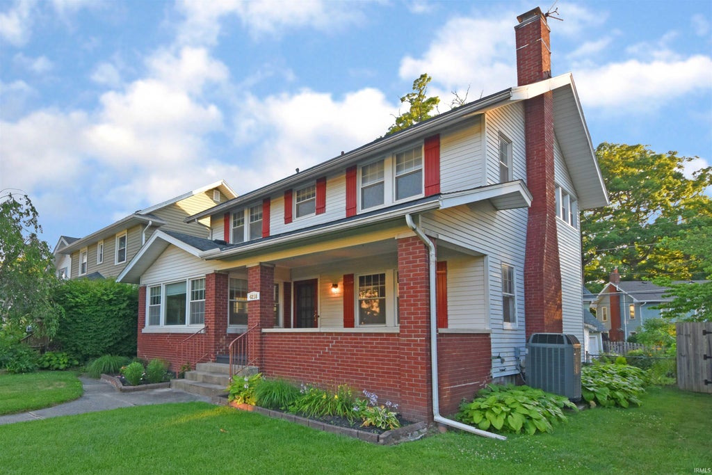 Photo of 4218 Tacoma Avenue, Fort Wayne, IN 46807 (MLS # 202635420)