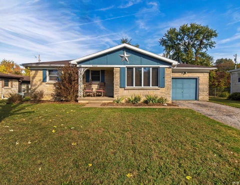 Tiny photo for 9606 Manor Lane, Mount Vernon, IN 47620 (MLS # 202644895)