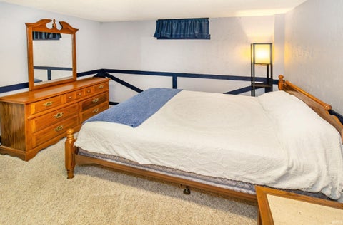 Tiny photo for 9606 Manor Lane, Mount Vernon, IN 47620 (MLS # 202644895)