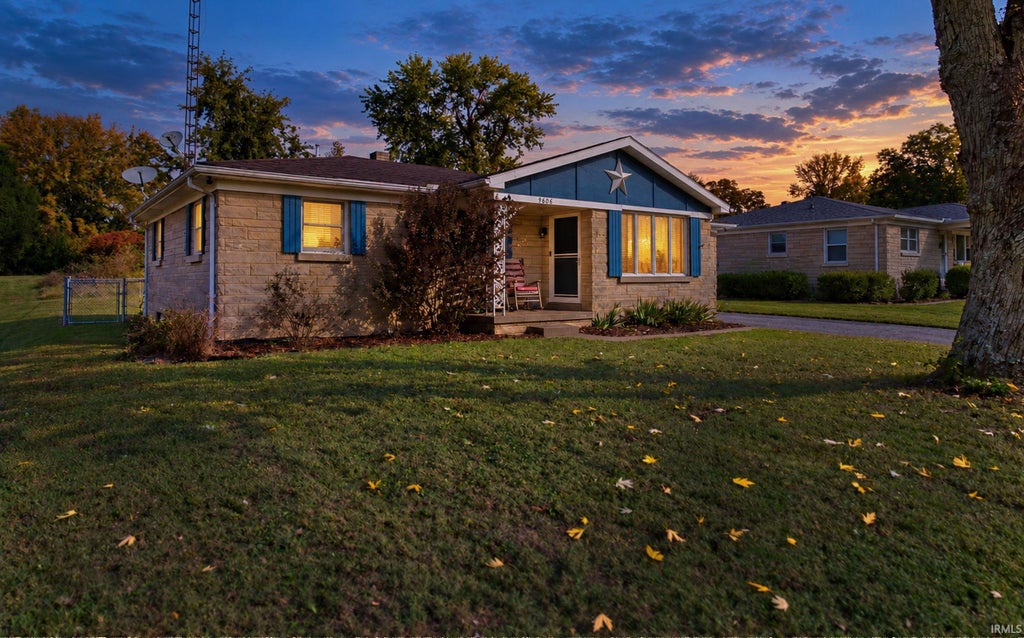 Photo of 9606 Manor Lane, Mount Vernon, IN 47620 (MLS # 202644895)
