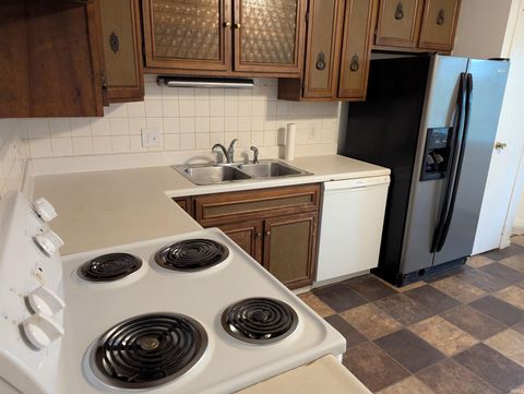 Tiny photo for 5234 Council Ring Boulevard, Kokomo, IN 46902 (MLS # 202536779)