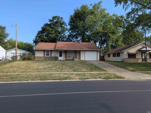 Photo of 5234 Council Ring Boulevard, Kokomo, IN 46902 (MLS # 202536779)