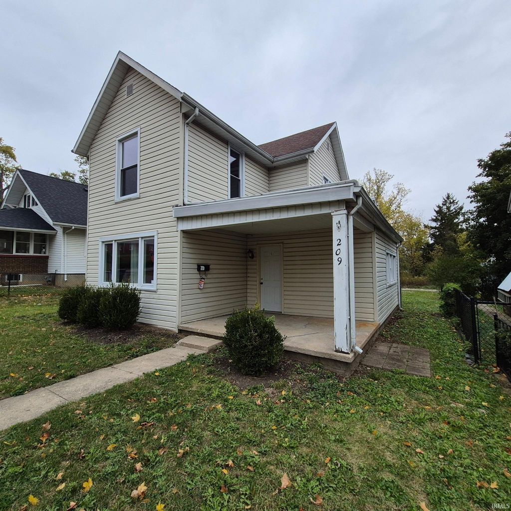 Photo of 209 N Walnut Street, Alexandria, IN 46001 (MLS # 202543844)