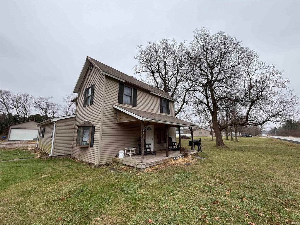 Photo of 1565 SE State Road 116, Bluffton, IN 46714 (MLS # 202549611)
