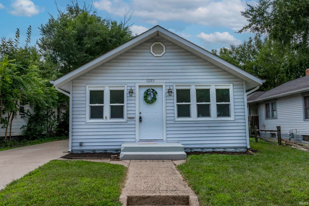 Photo of 1233 Wilber Street, South Bend, IN 46628 (MLS # 202632437)