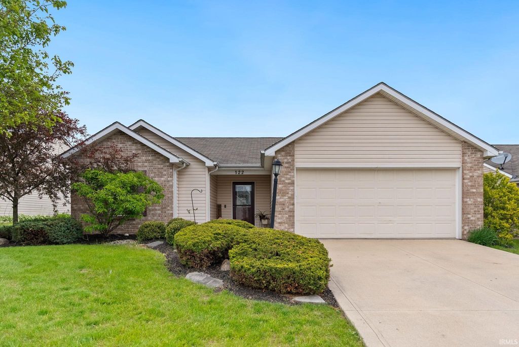 Photo of 122 Caperiole Place, Fort Wayne, IN 46825 (MLS # 202618761)