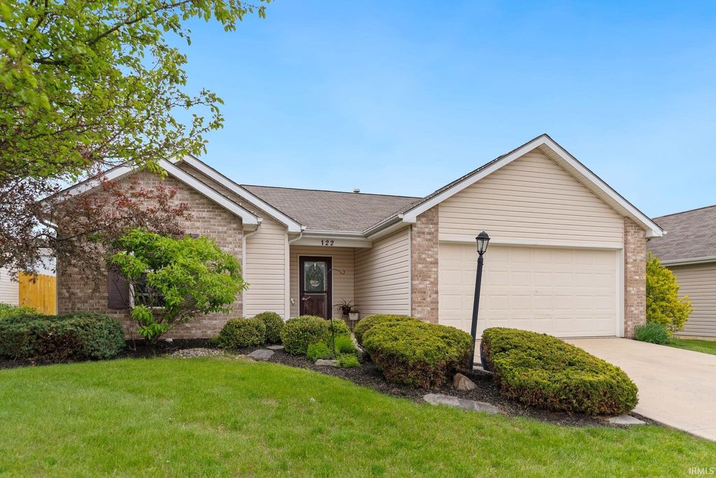 Photo of 122 Caperiole Place, Fort Wayne, IN 46825 (MLS # 202618761)