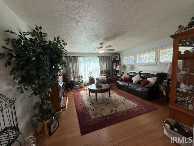 Photo of 716 W Oak Street, Mitchell, IN 47446 (MLS # 202626621)