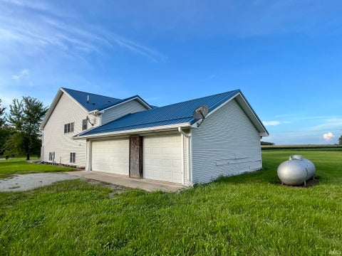Tiny photo for 3681 E 500 S Road, Peru, IN 46970 (MLS # 202633446)