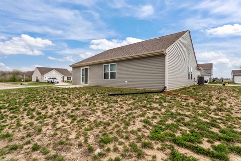Tiny photo for 848 Lando Creek Drive, Kokomo, IN 46902 (MLS # 202615269)