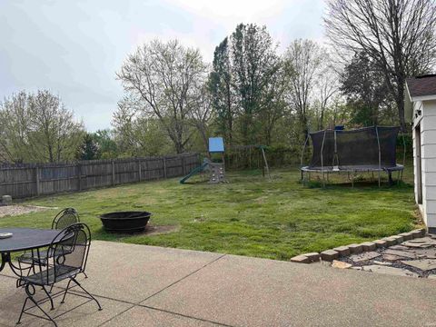 Tiny photo for 5855 Westchester Drive, Newburgh, IN 47630 (MLS # 202612273)