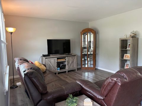 Tiny photo for 5855 Westchester Drive, Newburgh, IN 47630 (MLS # 202612273)