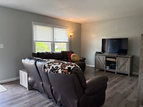 Tiny photo for 5855 Westchester Drive, Newburgh, IN 47630 (MLS # 202612273)