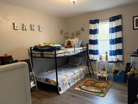 Tiny photo for 5855 Westchester Drive, Newburgh, IN 47630 (MLS # 202612273)