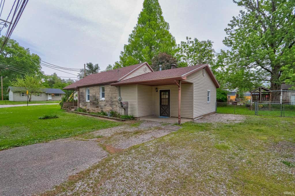 Photo of 2553 Graham Avenue, Evansville, IN 47714 (MLS # 202624044)